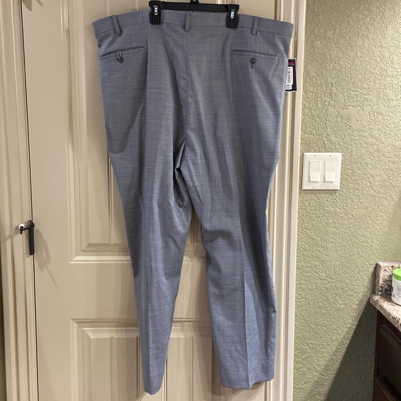 Dress Pants by Travel Smart by Roundtree & Yorke Brand. NWT! - Picture 16 of 16